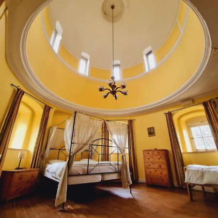 Le Petit Chateau De Blier Villa Érezée Dış mekan fotoğraf