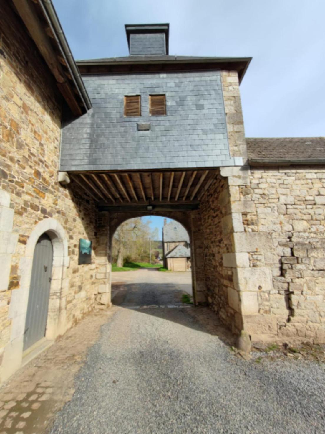 Le Petit Chateau De Blier Villa Érezée Dış mekan fotoğraf